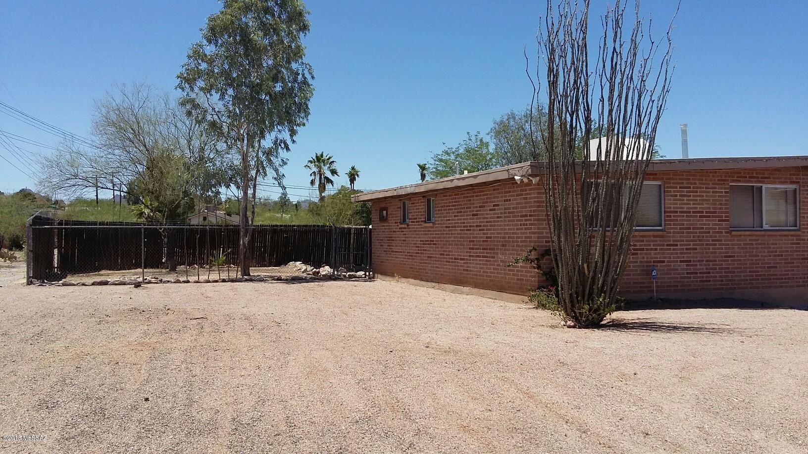 1872 West Astolat Road Tucson, AZ 85713 - Photo 5 of 33 Gallery Image 5