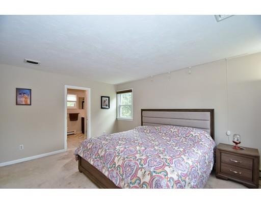 2 Martin Circle Hudson, MA 01749 - Photo 11 of 25 Gallery Image 11