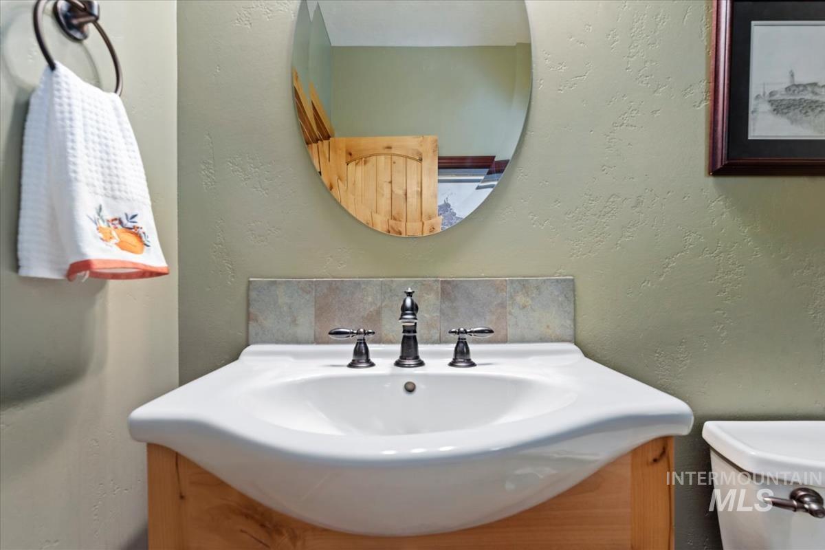 20 Shadow Road Garden Valley, ID 83622 - Photo 17 of 50