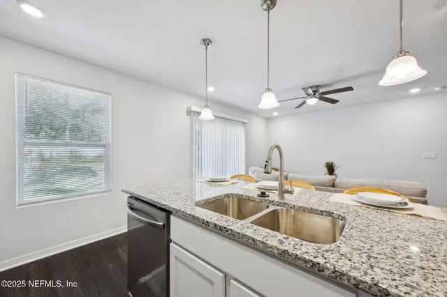 $259,900 | 8637 Nussbaum Drive, Jacksonville, FL 32210