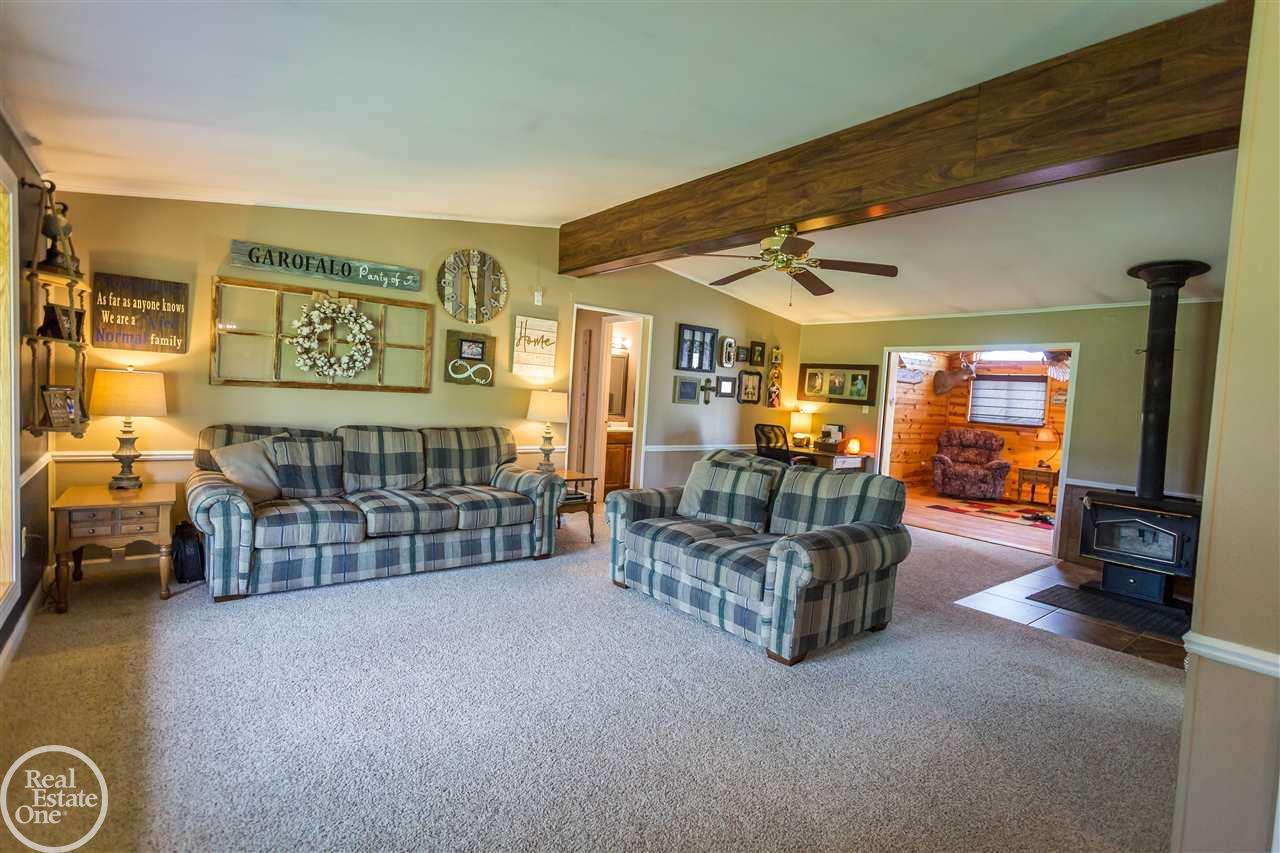 8290 Beard Road Avoca, MI 48006 - Photo 43 of 65 31389249-42.JPG