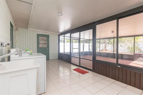 $2,500 | 11343 87th Avenue, Seminole, FL 33772