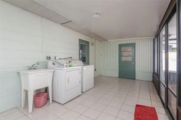 $2,500 | 11343 87th Avenue, Seminole, FL 33772