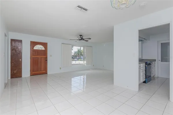 $2,500 | 11343 87th Avenue, Seminole, FL 33772