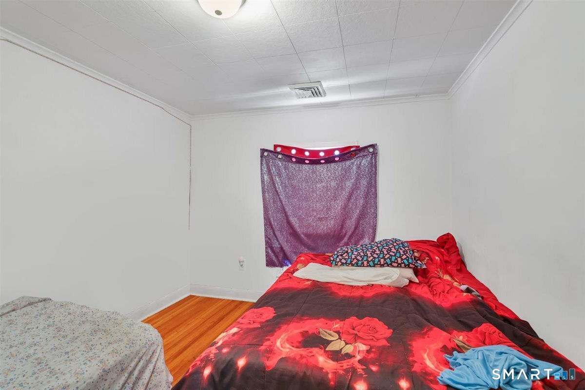 18 North 3rd Street Meriden, CT 06451 - Photo 25 of 32