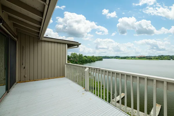 $2,000 | 893 Cliffs Drive, Unit 307A, Ypsilanti, MI 48198