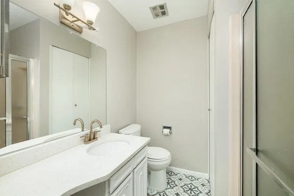 $2,000 | 893 Cliffs Drive, Unit 307A, Ypsilanti, MI 48198