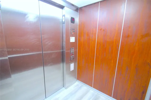 $2,000 | 218 Northwest 12th Avenue, Unit 502, Miami, FL 33128