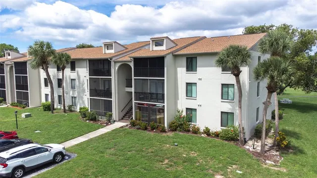 $187,500 | 1871 Pine Ridge Way West, Unit H3, Palm Harbor, FL 34684