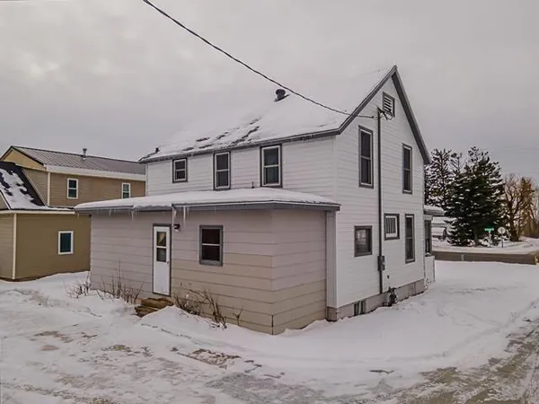 $139,900 | 306 Division Street, Deer River, MN 56636