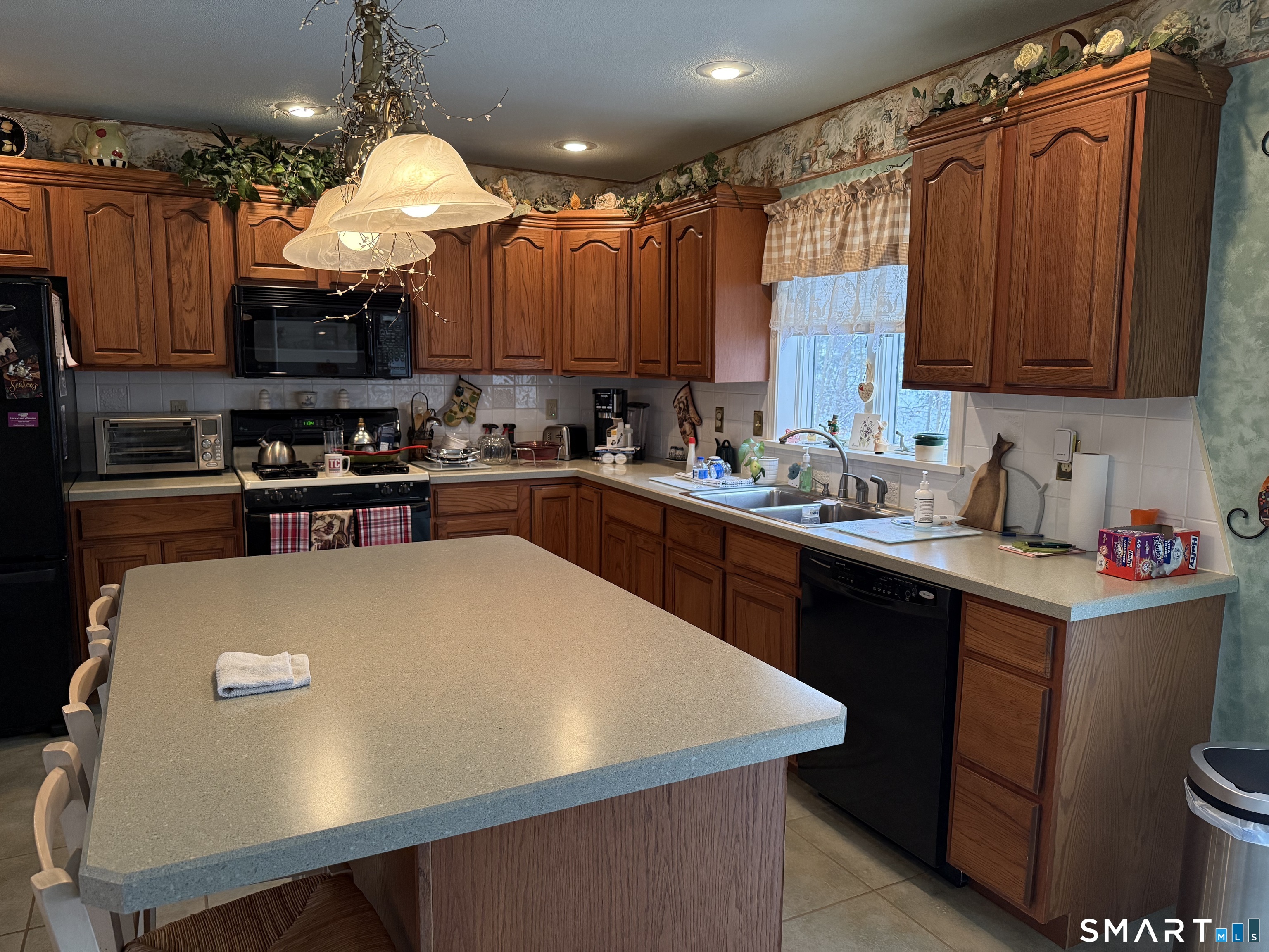 13 Quail Court Windsor Locks, CT 06096 - Photo 15 of 40