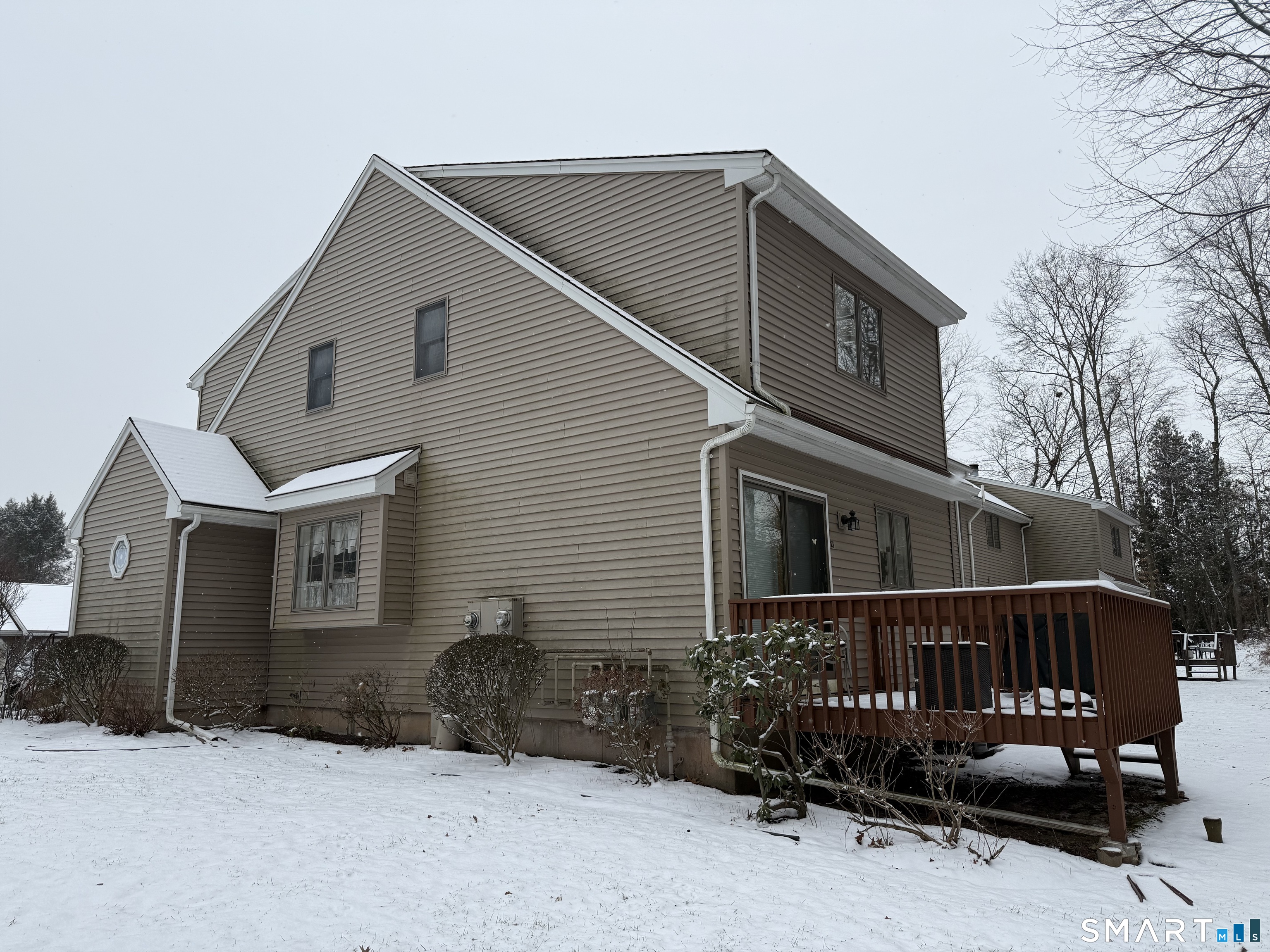 13 Quail Court Windsor Locks, CT 06096 - Photo 3 of 40