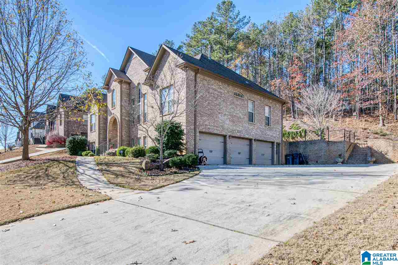 1093 Stoneykirk Road Pelham, AL 35124 - Photo 3 of 50