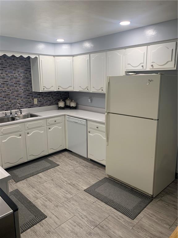 280 Meadowbrook Road Hermitage, PA 16148 - Photo 4 of 16 Gallery Image 4