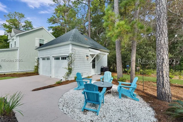 $975,000 | 9 Blue Dasher Lane, Bluffton, SC 29909
