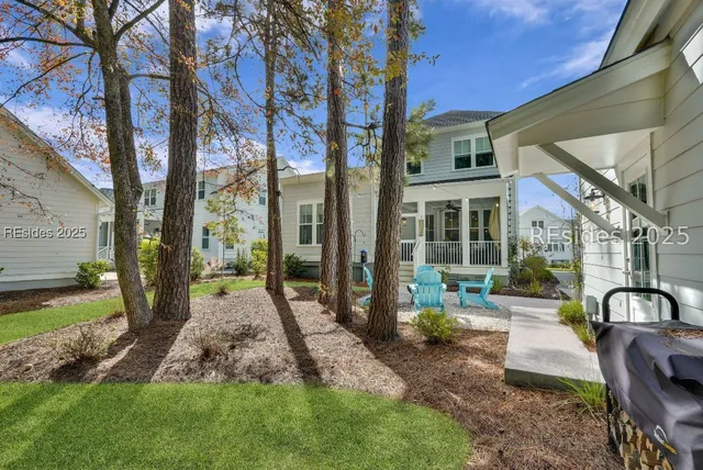 $975,000 | 9 Blue Dasher Lane, Bluffton, SC 29909