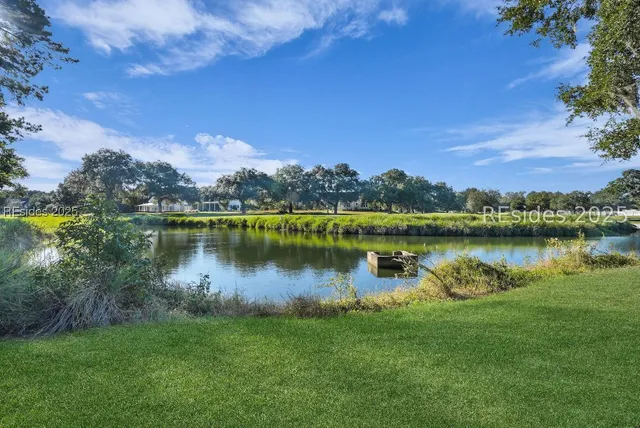 $975,000 | 9 Blue Dasher Lane, Bluffton, SC 29909