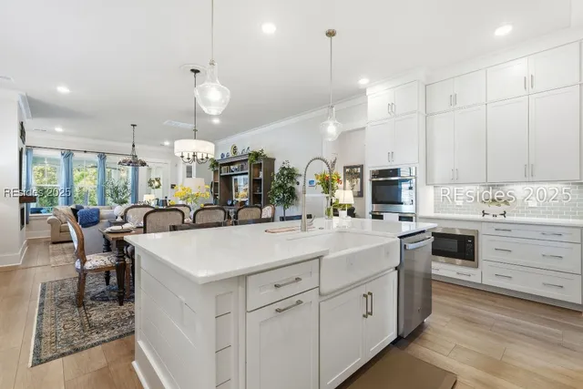 $975,000 | 9 Blue Dasher Lane, Bluffton, SC 29909