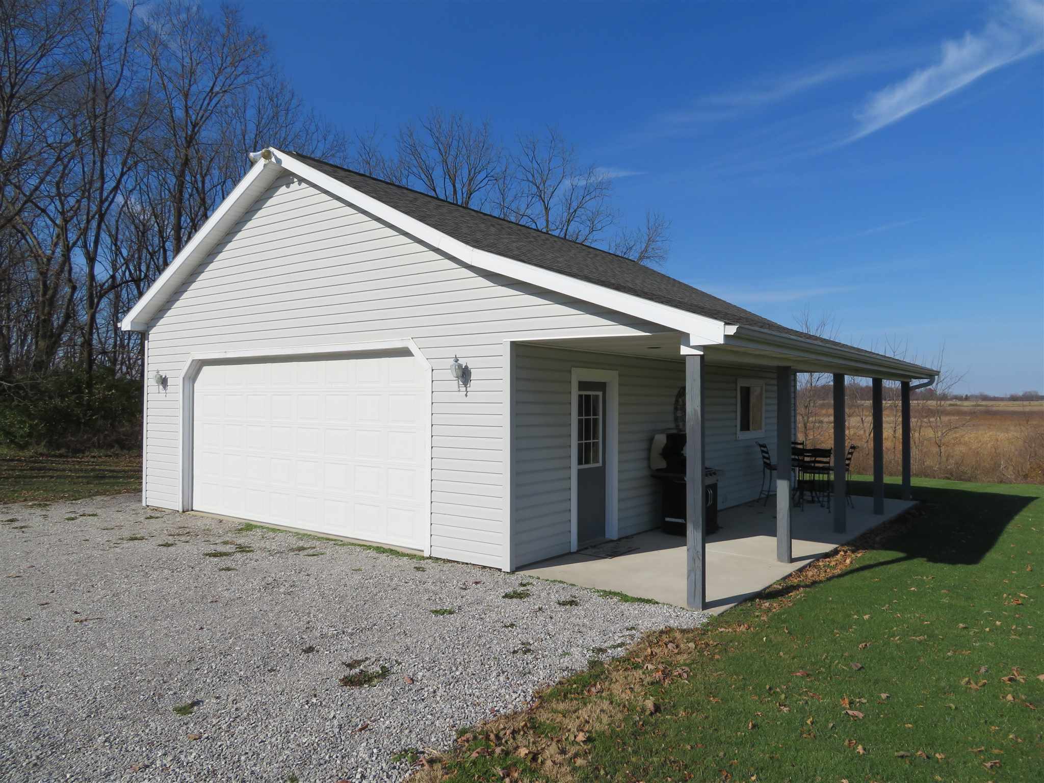 4618 Woods Road Fort Wayne, IN 46818 - Photo 4 of 36