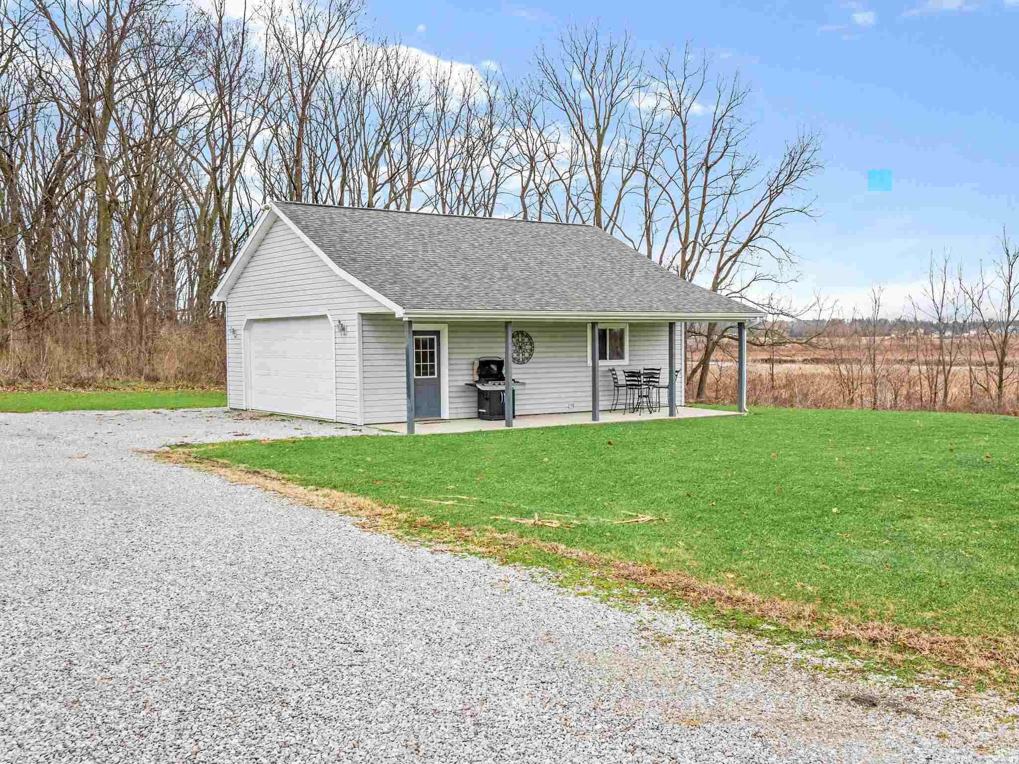 4618 Woods Road Fort Wayne, IN 46818 - Photo 6 of 36