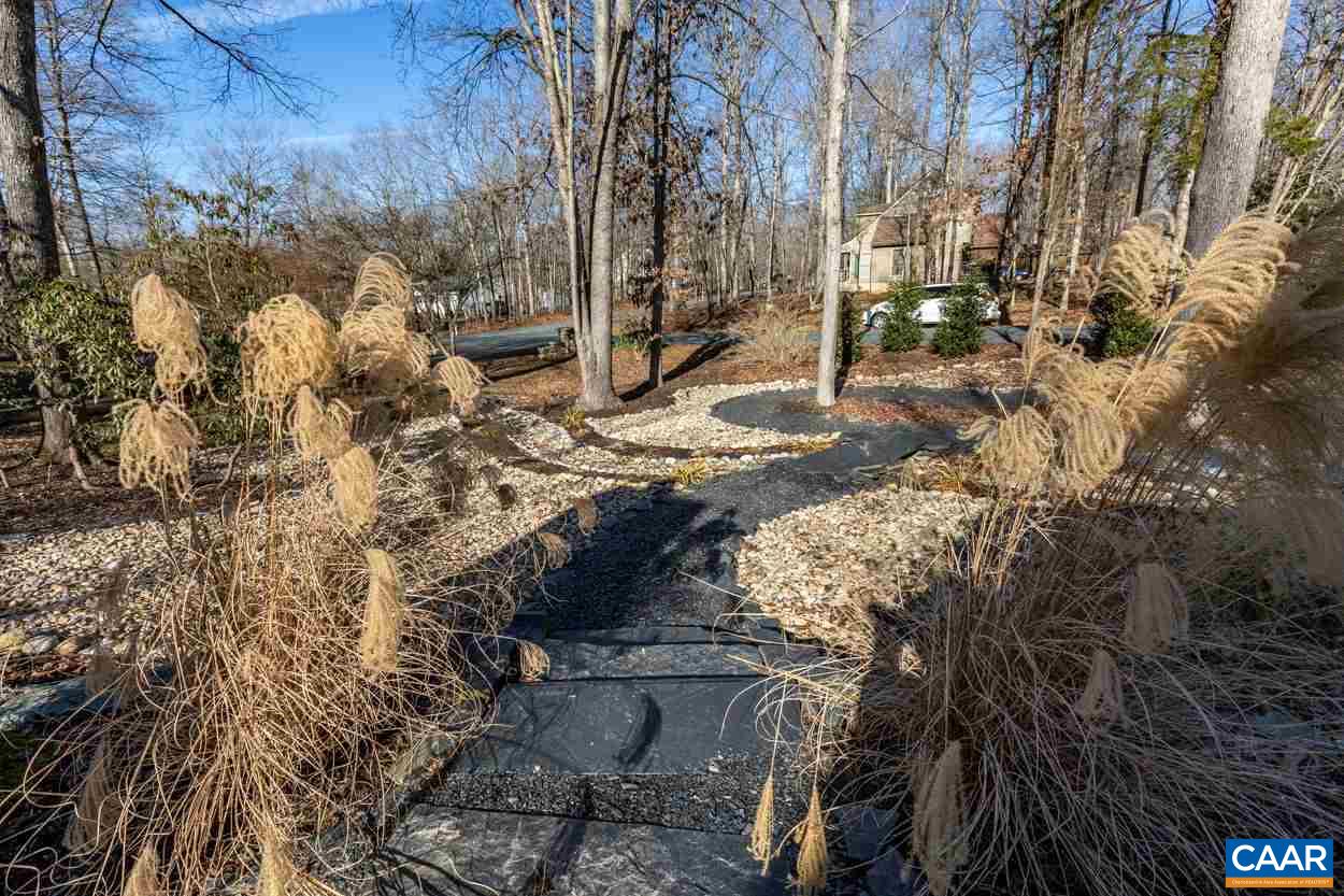 28 Colonial Road Palmyra, VA 22963 - Photo 34 of 40 a view of a yard with wooden fence