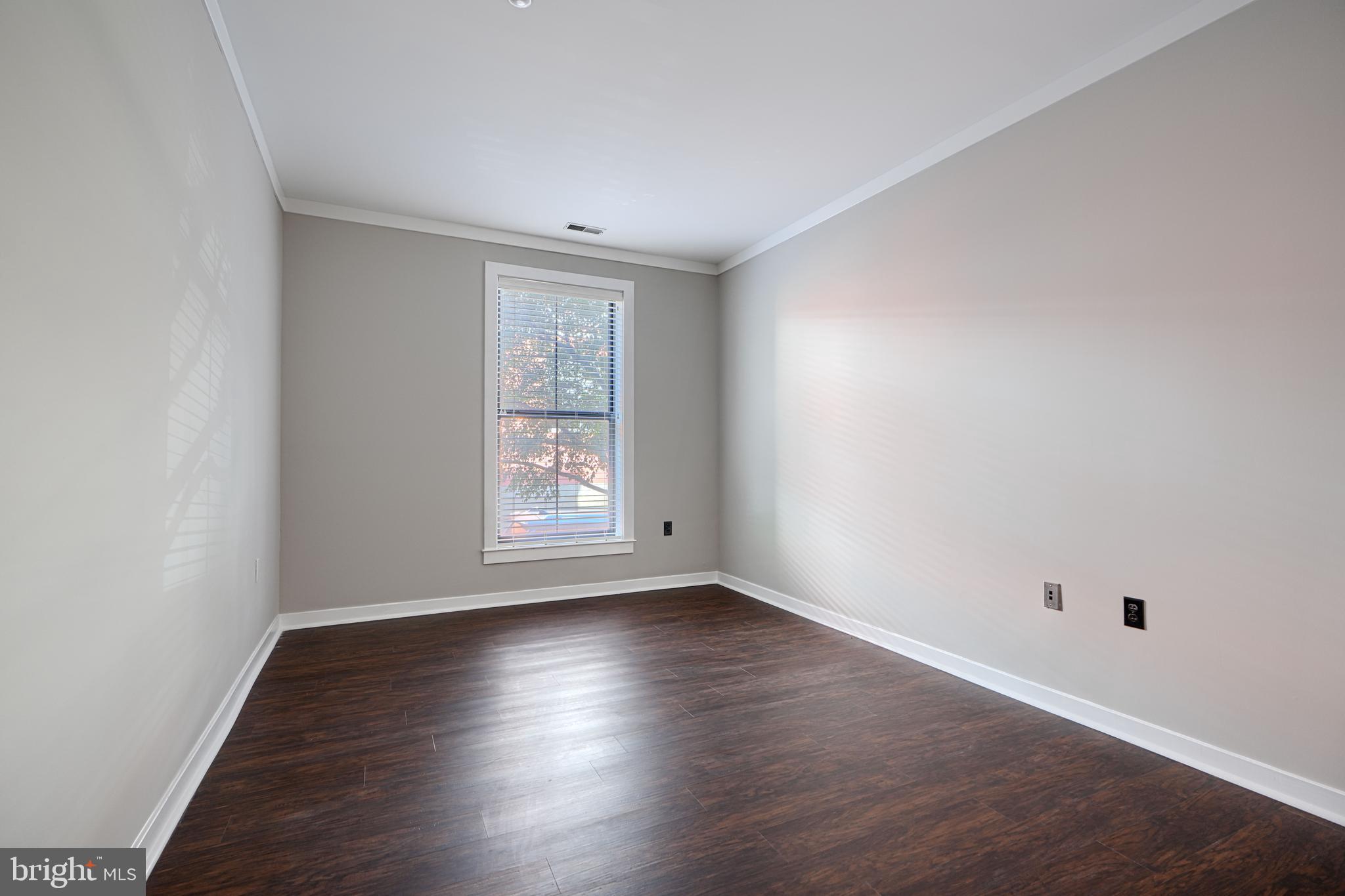 2007 Clipper Park Road, Unit 112 Baltimore, MD 21211 - Photo 19 of 36