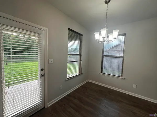 $2,500 | 11459 Legacy Oaks Lane, Gonzales, LA 70737