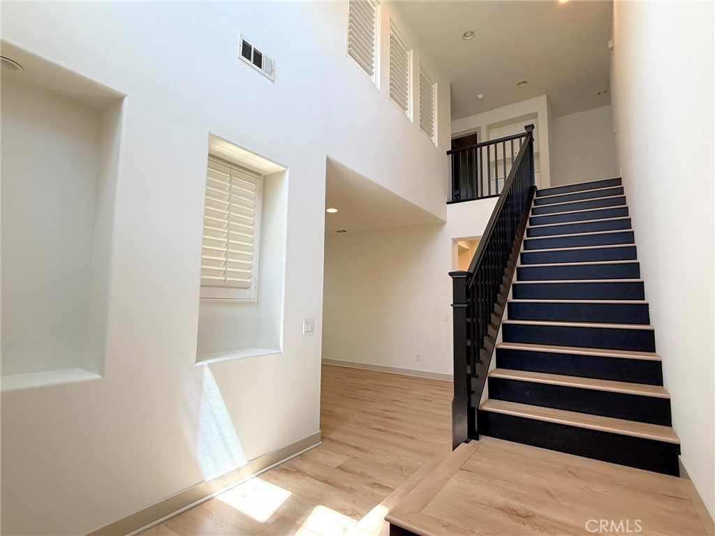 28910 Newport Road Temecula, CA 92591 - Photo 6 of 47 Gallery Image 6