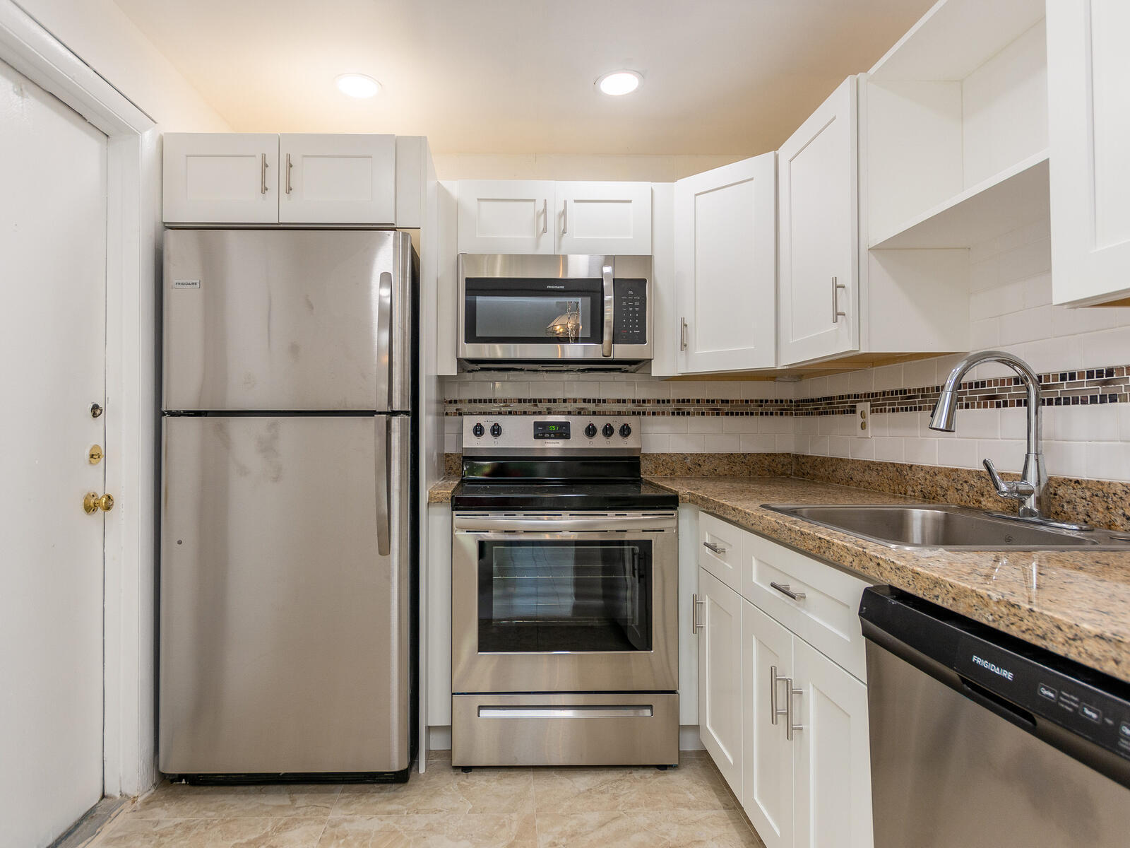 620 Northwest 13th Street, Unit 18 Boca Raton, FL 33486 - Photo 9 of 24 Kitchen1