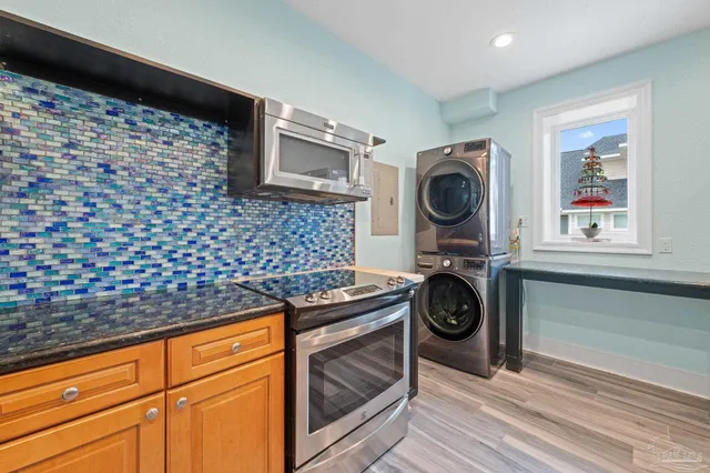 a view of a yard and entertaining space