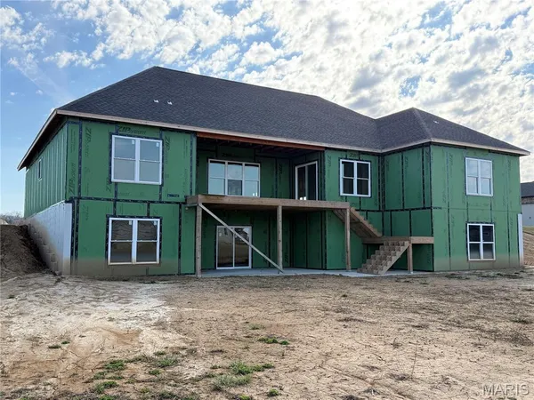 $869,900 | 1383 Walnut Rdg Drive, Columbia, IL 62236