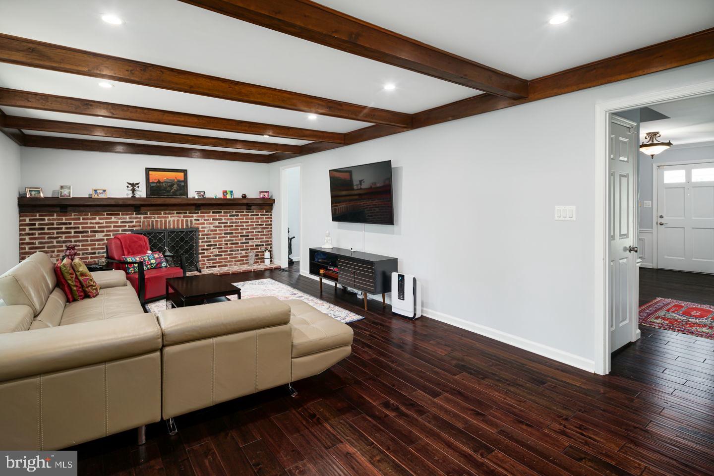 583 Sentinel Road Moorestown, NJ 08057 - Photo 14 of 39 Family Room