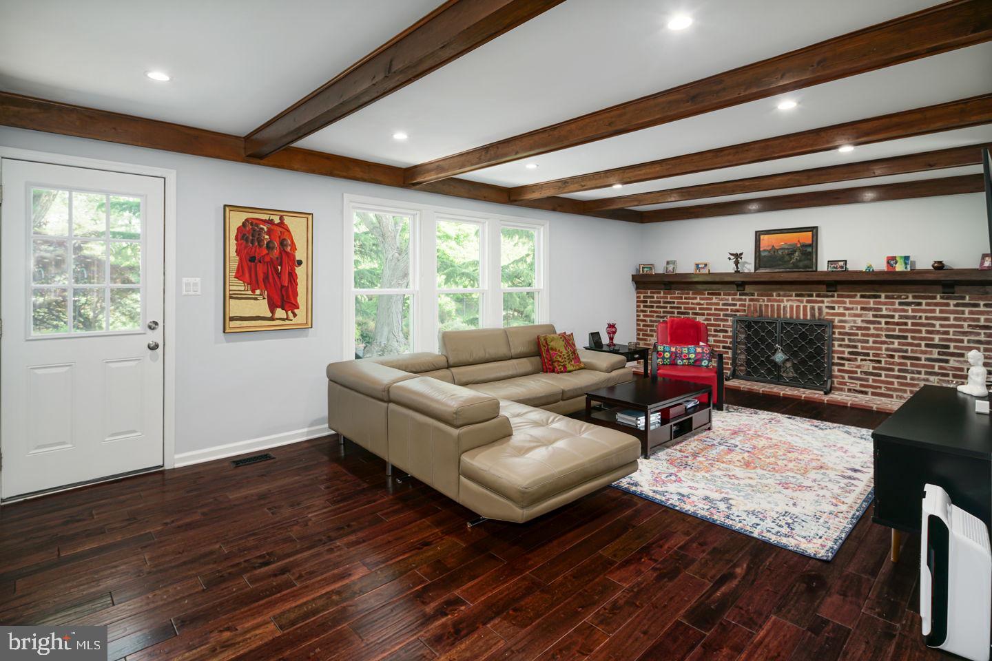 583 Sentinel Road Moorestown, NJ 08057 - Photo 15 of 39 Family Room