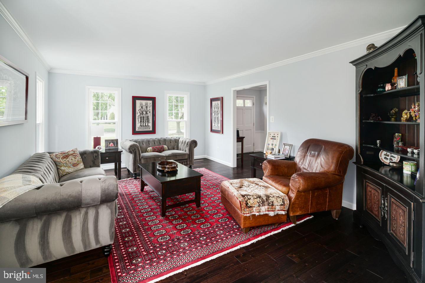 583 Sentinel Road Moorestown, NJ 08057 - Photo 18 of 39 Living Room