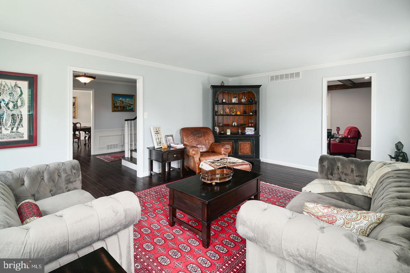 583 Sentinel Road Moorestown, NJ 08057 - Photo 19 of 39 Living Room