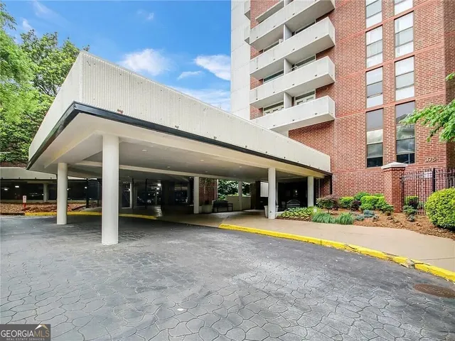 $205,000 | 375 Ralph McGill Boulevard Northeast, Unit 1305, Atlanta, GA 30312