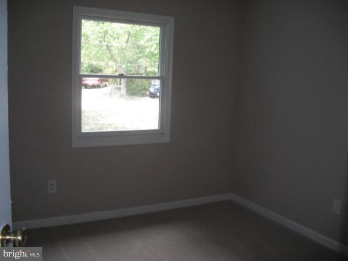 13718 Joyce Road Woodbridge, VA 22191 - Photo 7 of 11 Bedroom #2