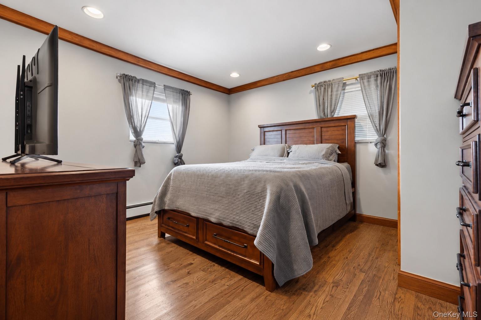 79 Plymouth Road Plainview, NY 11803 - Photo 9 of 28 Gallery Image 9