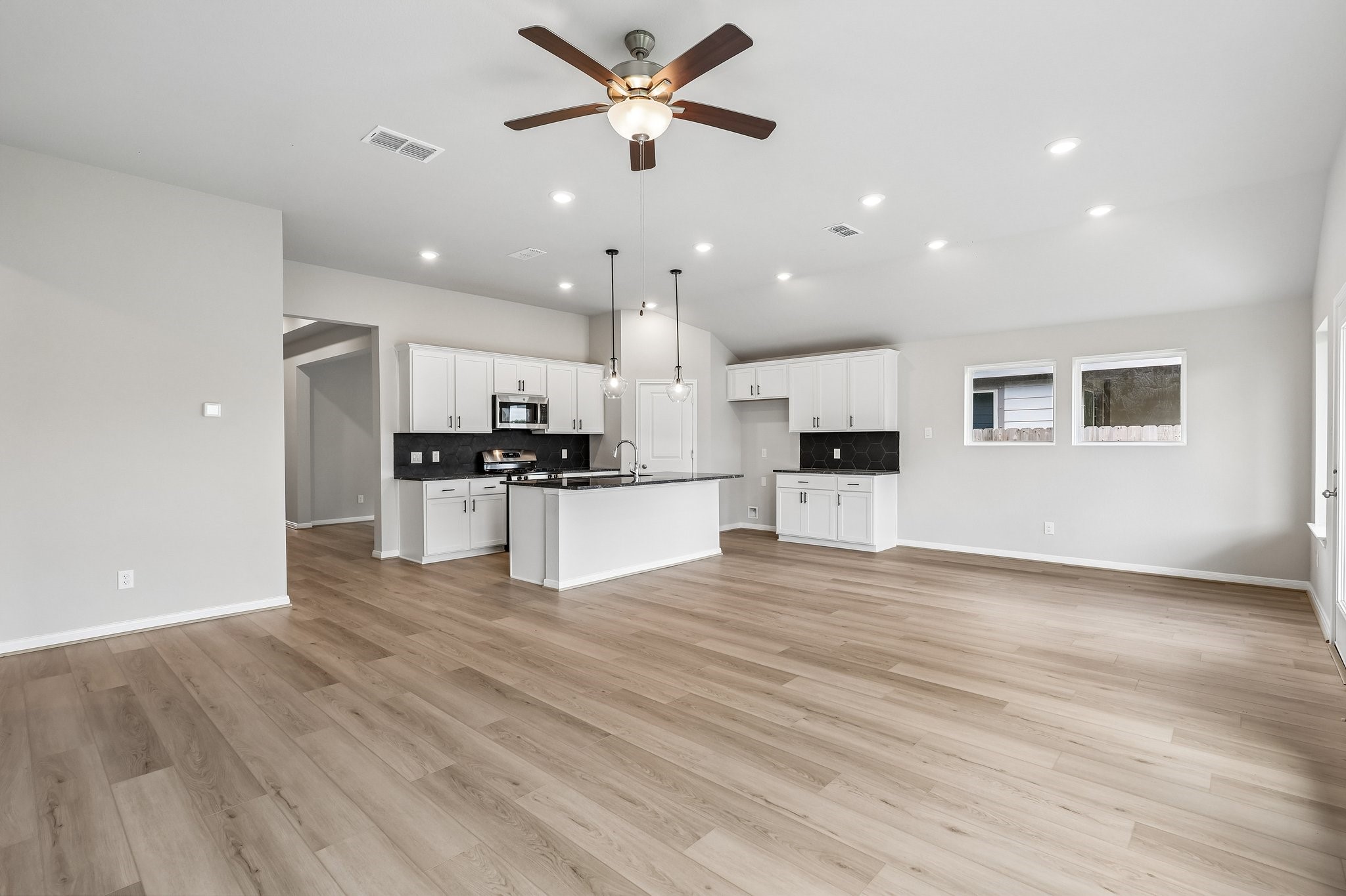 21115 Sunlight Grv Drive Rosharon, TX 77583 - Photo 9 of 38
