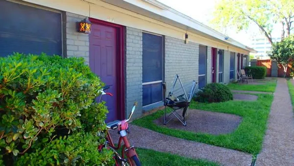 $1,500 | 608 West 51st Street, Unit 104, Austin, TX 78751