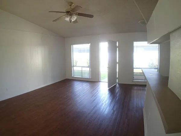 $1,500 | 608 West 51st Street, Unit 104, Austin, TX 78751