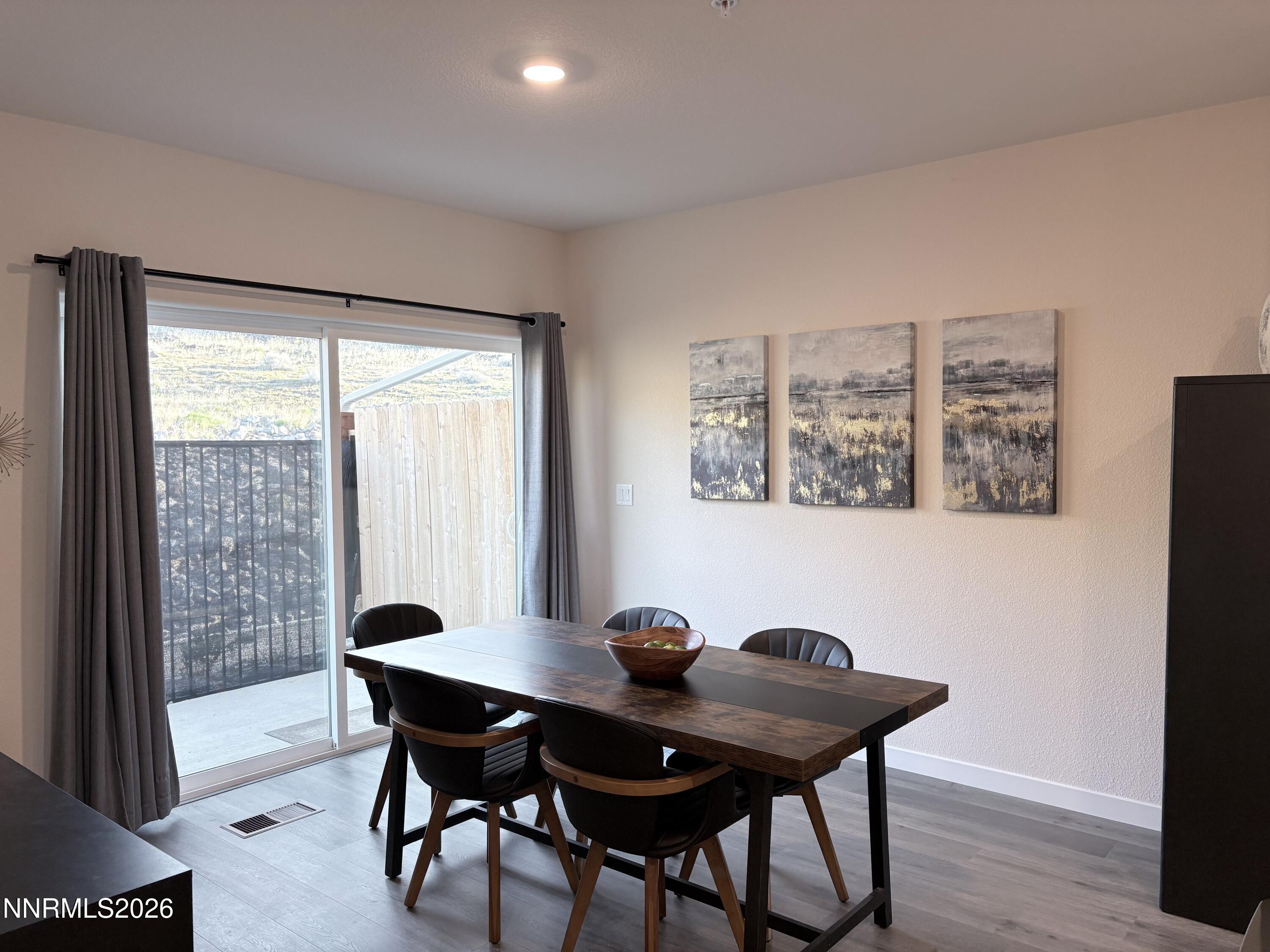 2408 Tecumseh Way Sparks, NV 89436 - Photo 11 of 34 Dining_Area