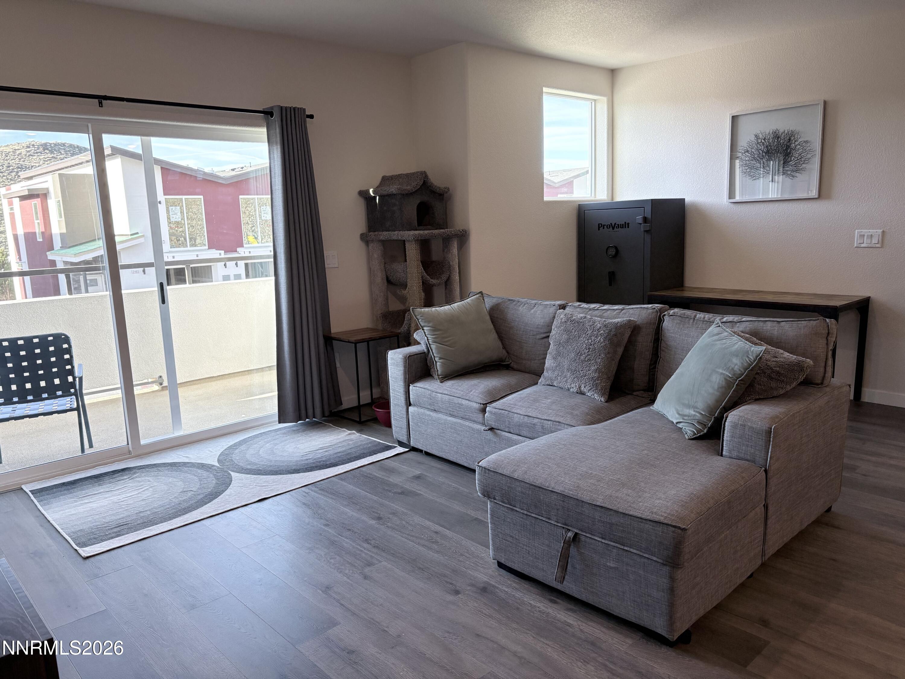 2408 Tecumseh Way Sparks, NV 89436 - Photo 21 of 34 Living_Room_4