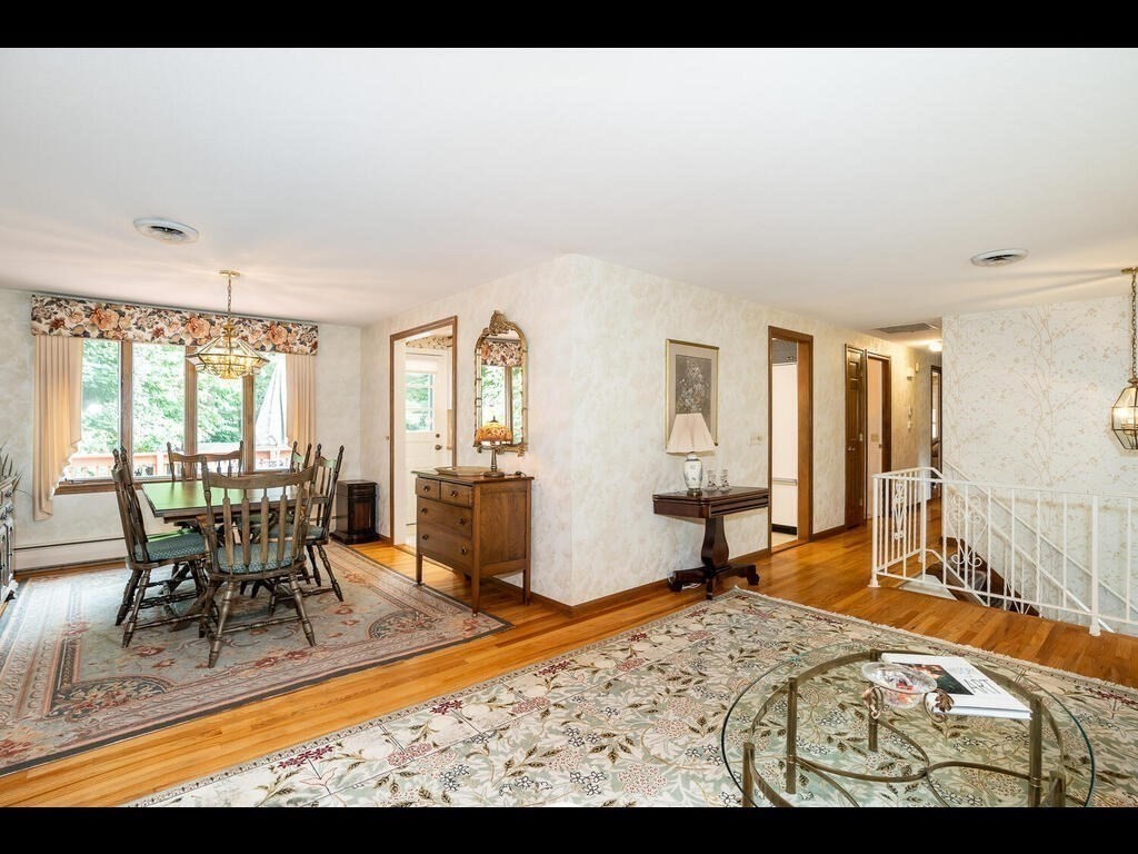 22 Blacksmith Road Wilbraham, MA 01095 - Photo 5 of 28