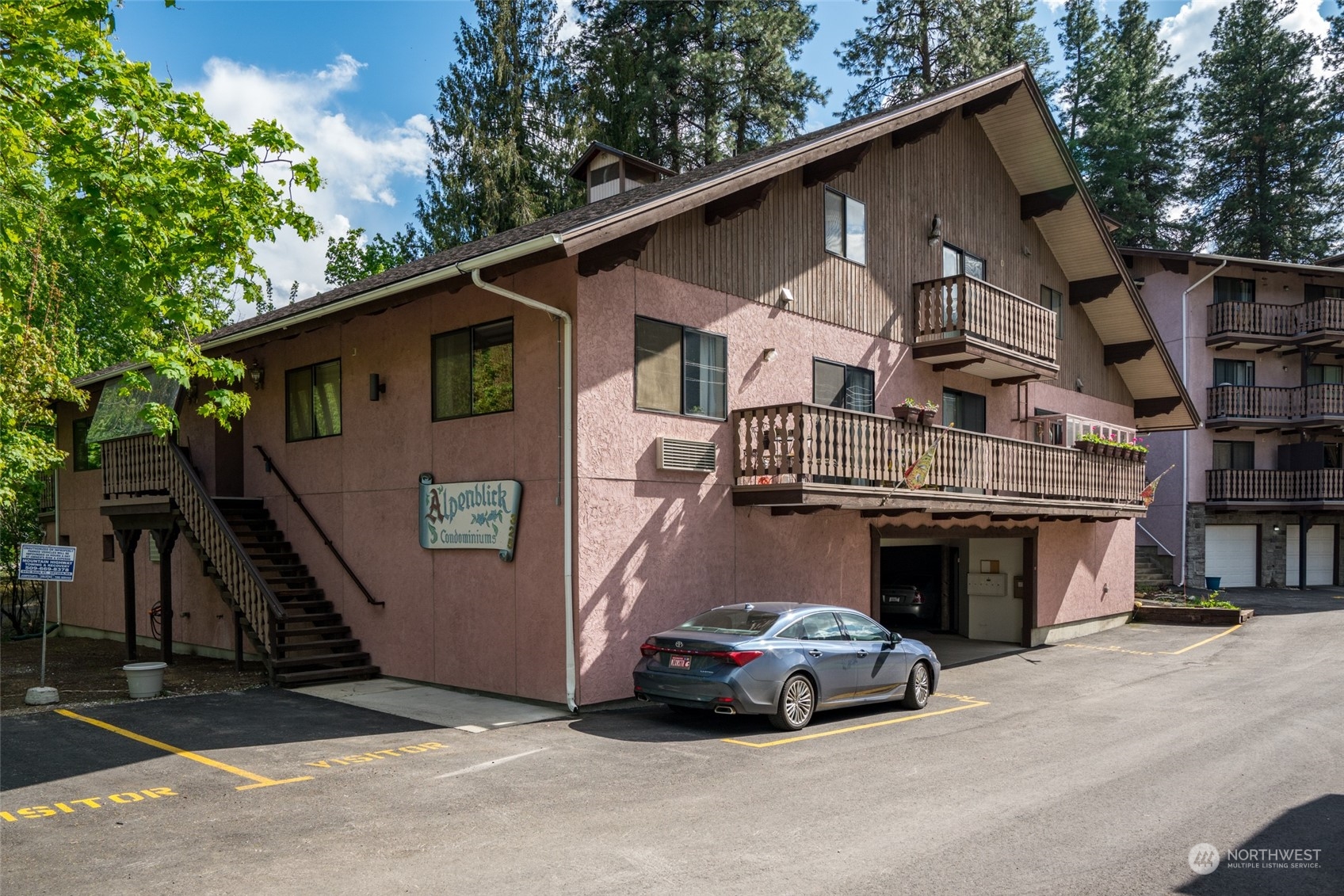 325 Division Street, Unit C Leavenworth, WA 98826 - Photo 1 of 25 a car parked in front of white house