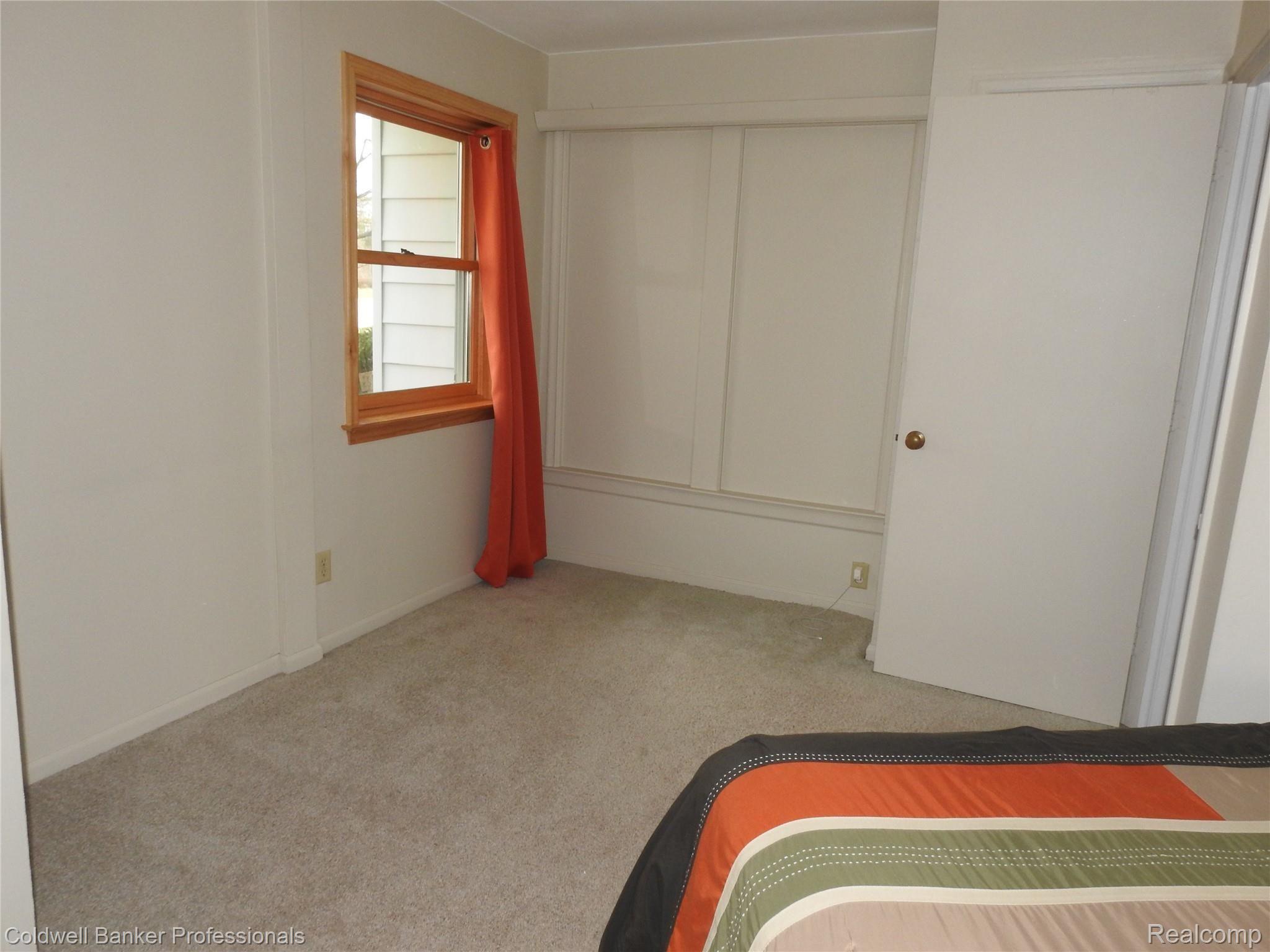 1994 Imlay City Road Lapeer, MI 48446 - Photo 25 of 30 DSCN1101.JPG