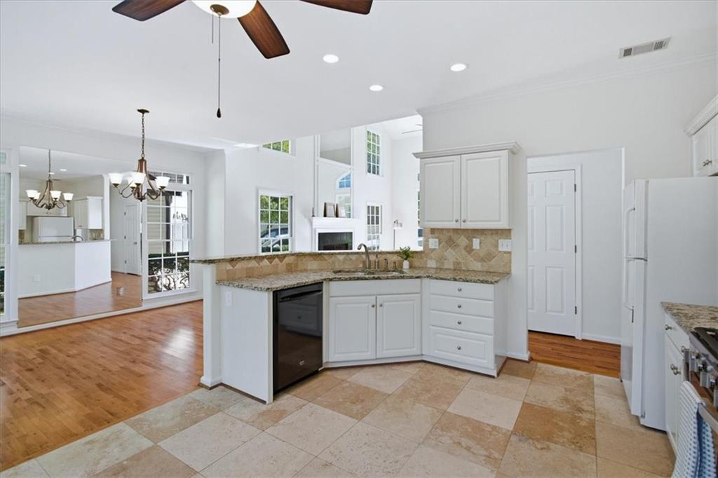 220 Ridge Point Court Alpharetta, GA 30022 - Photo 16 of 48