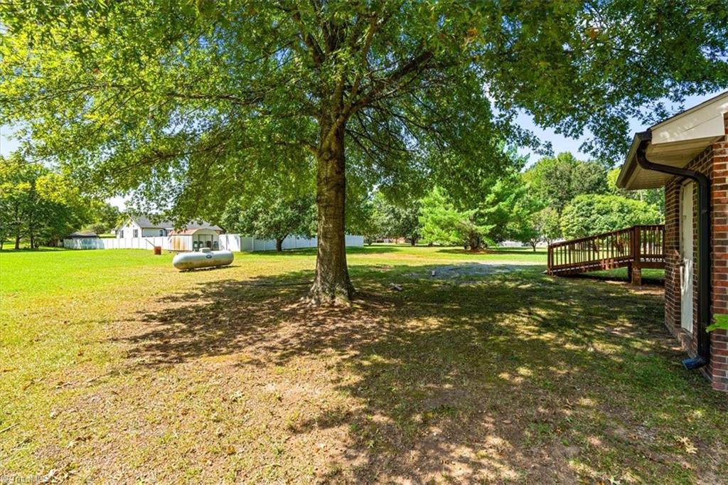 522 East Raleigh Avenue Liberty, NC 27298 - Photo 27 of 36 Gallery Image 27