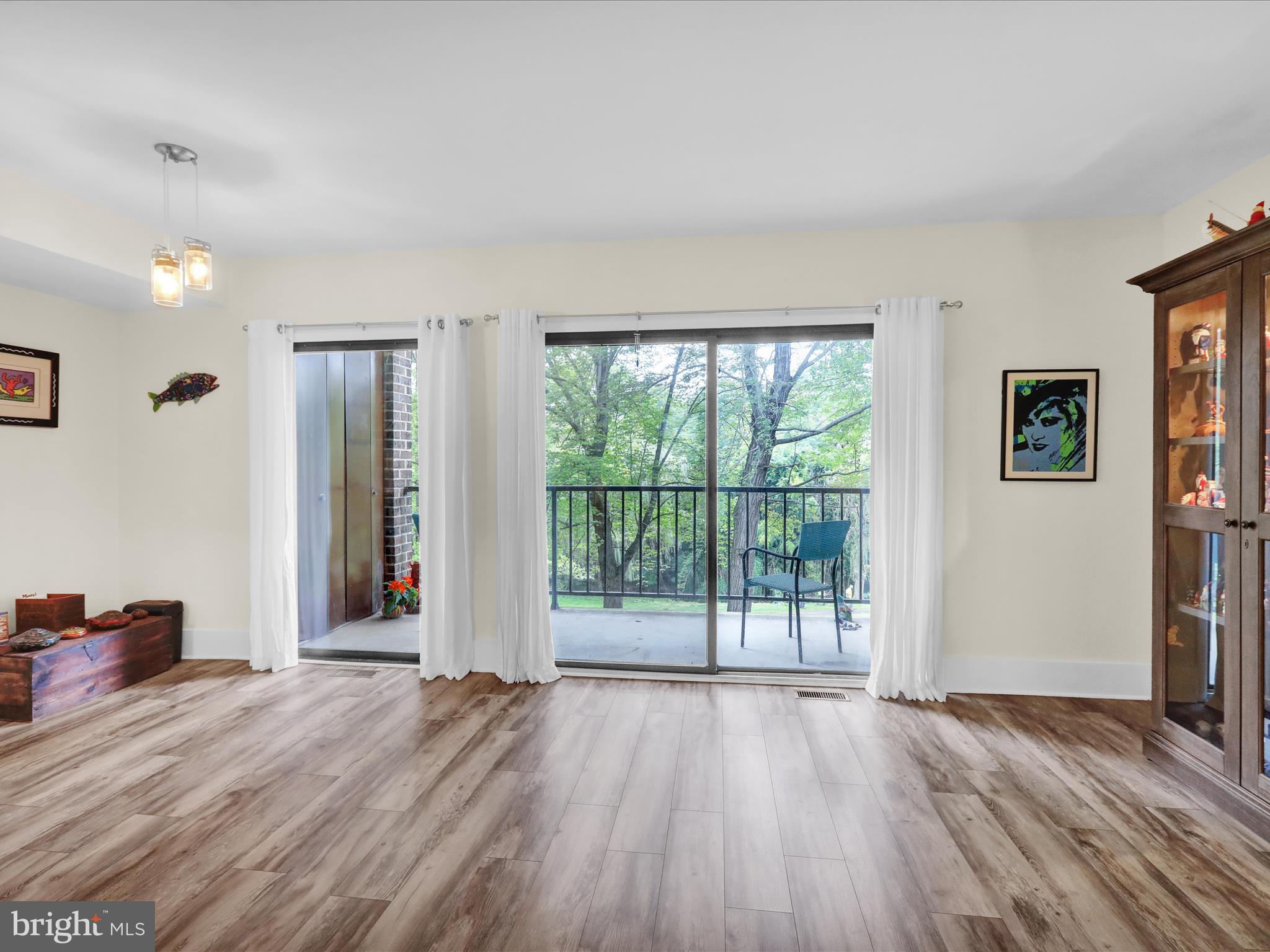 4 Fairway Road, Unit D Reading, PA 19607 - Photo 5 of 20 360_7634