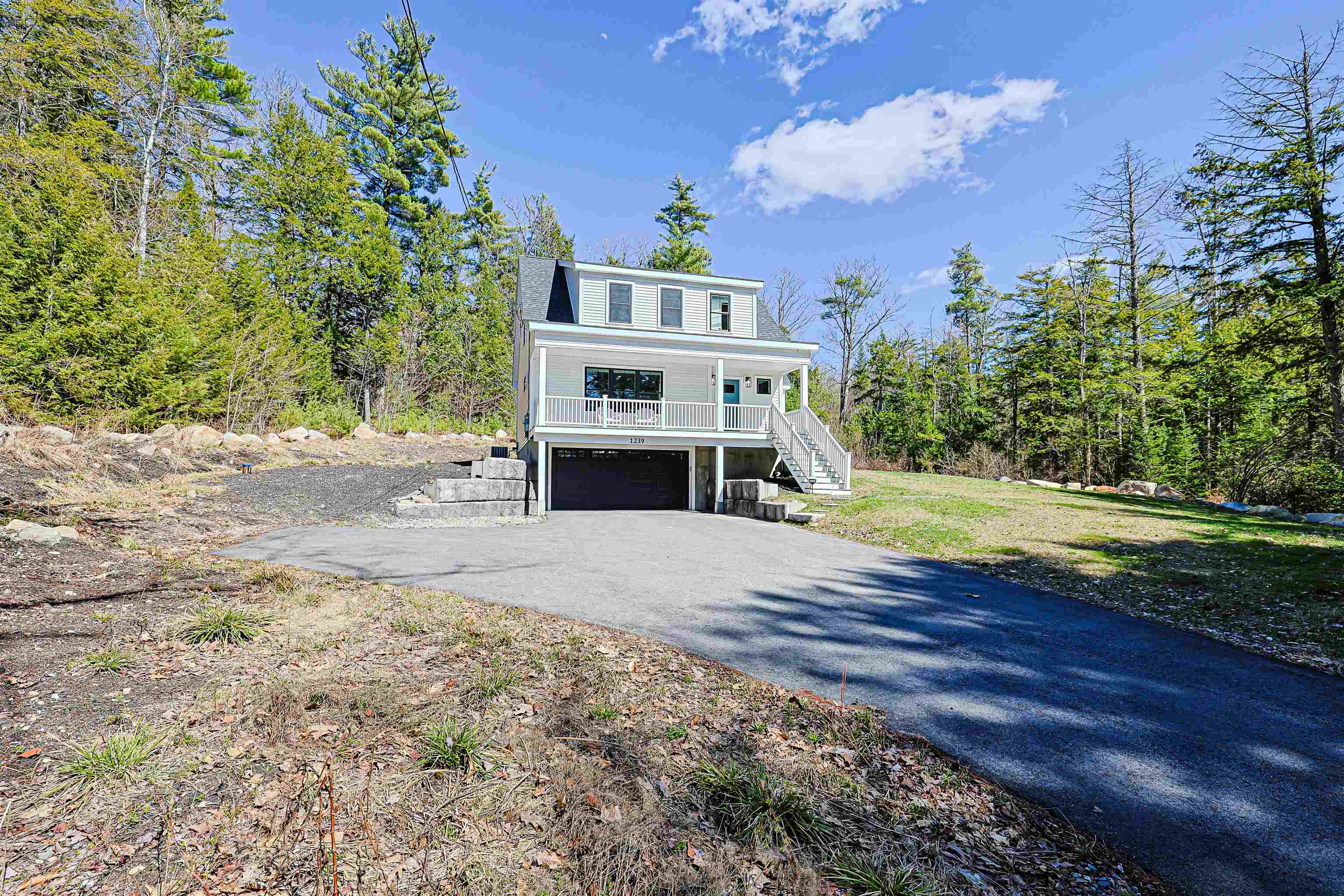 1239 Center Street Wolfeboro, NH 03894 - Photo 4 of 45